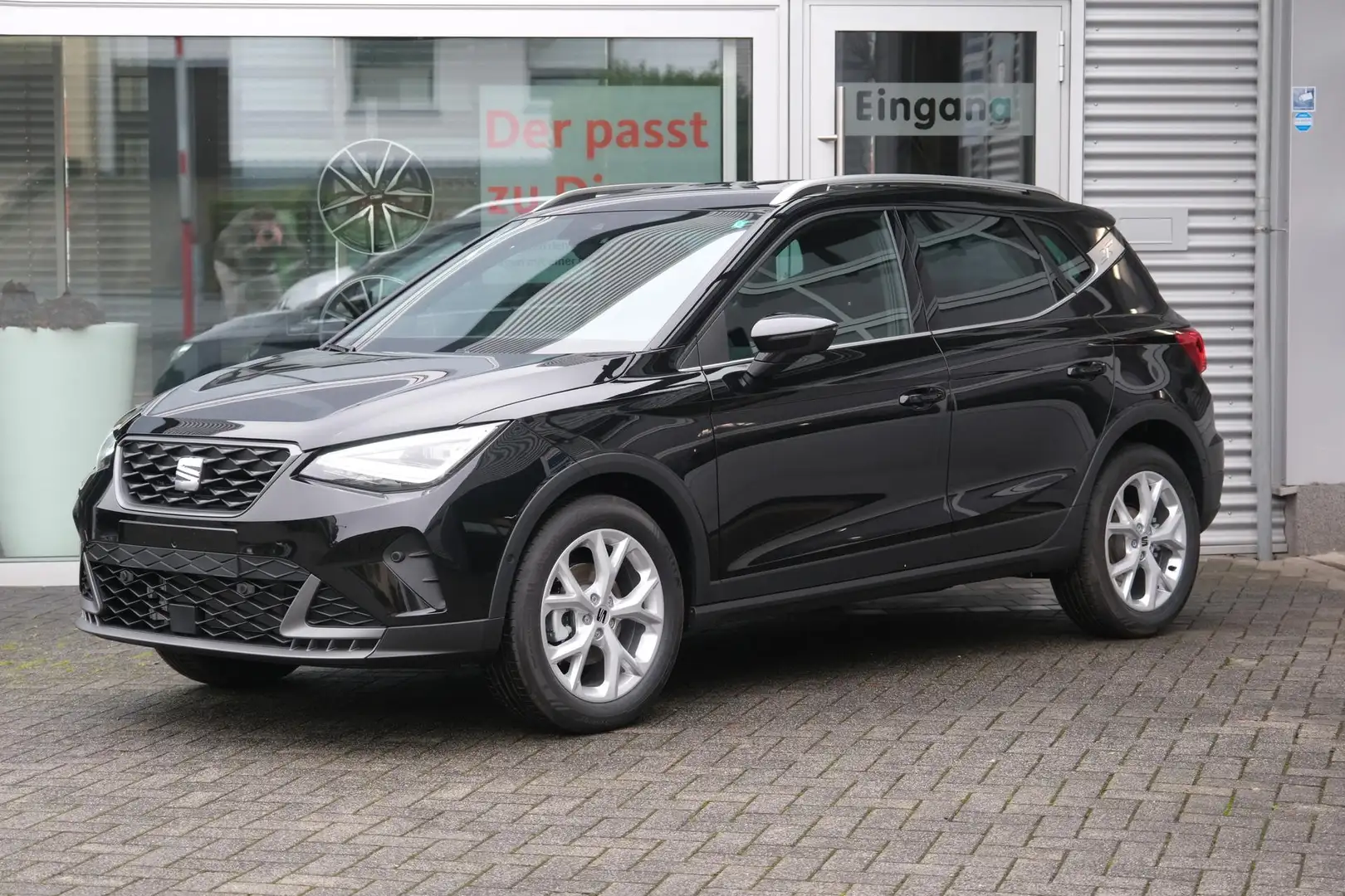 SEAT Arona 1.0 TSI FR AHK Voll-LED Kamera App-Navi 85 kW (... Schwarz - 1