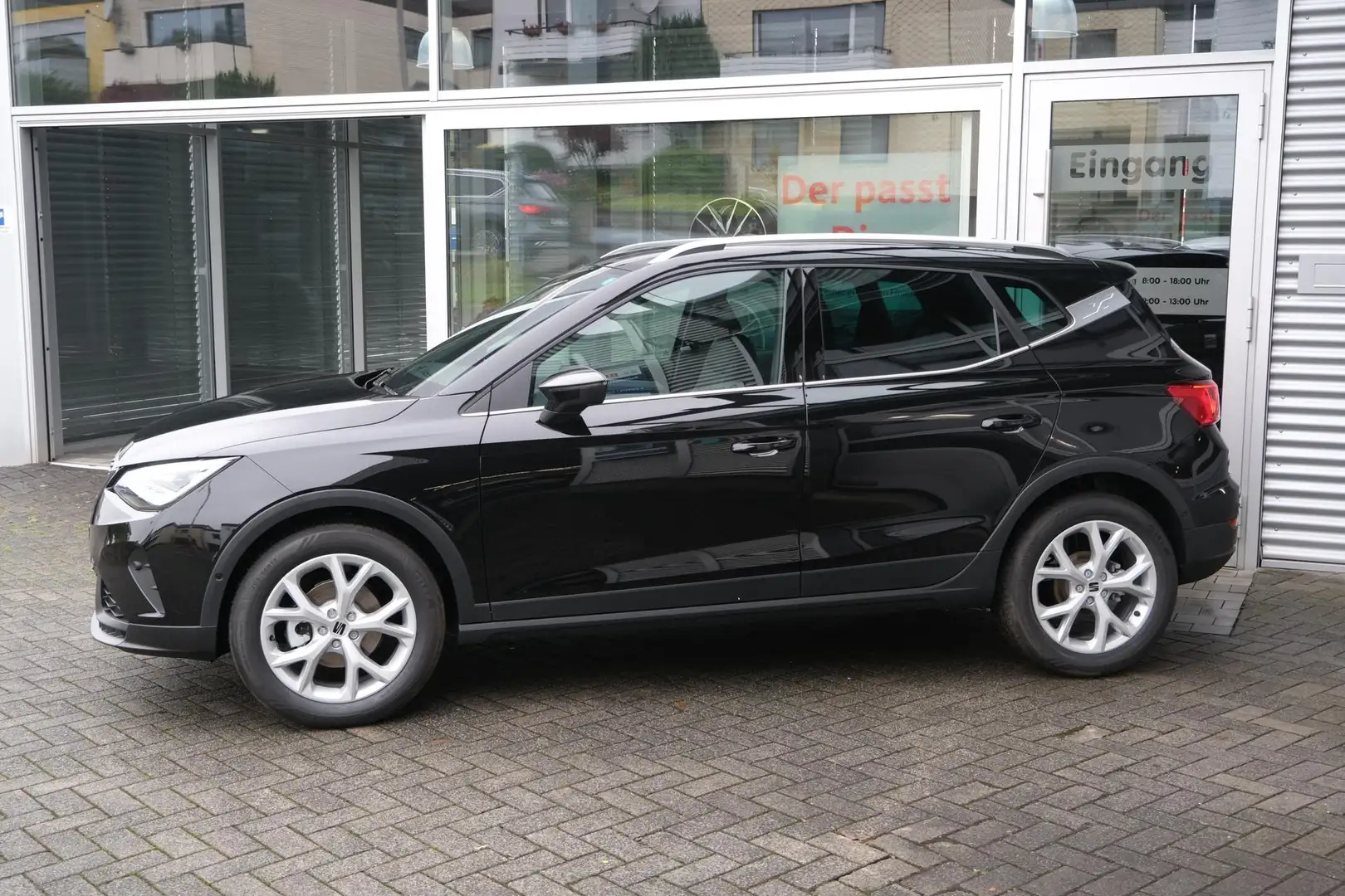 SEAT Arona 1.0 TSI FR AHK Voll-LED Kamera App-Navi 85 kW (... Schwarz - 2