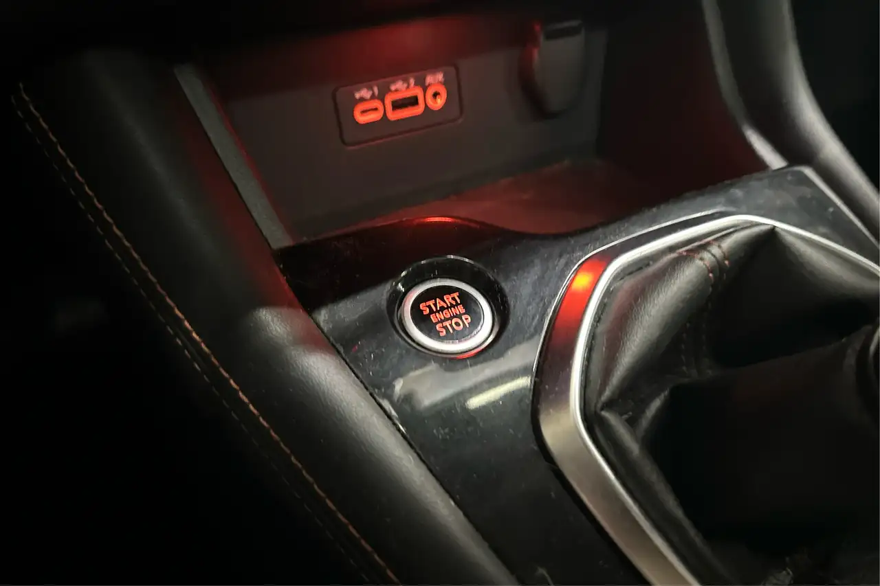 Nissan Sentra снимка Nissan Sentra