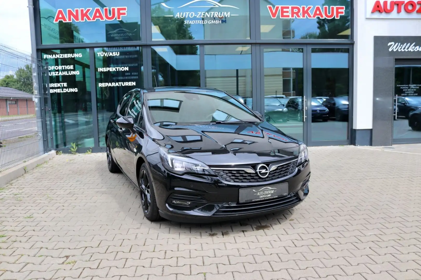 Opel Astra K Lim. 5-trg. GS Line DAB SHZ Kamera Navi Zwart - 1