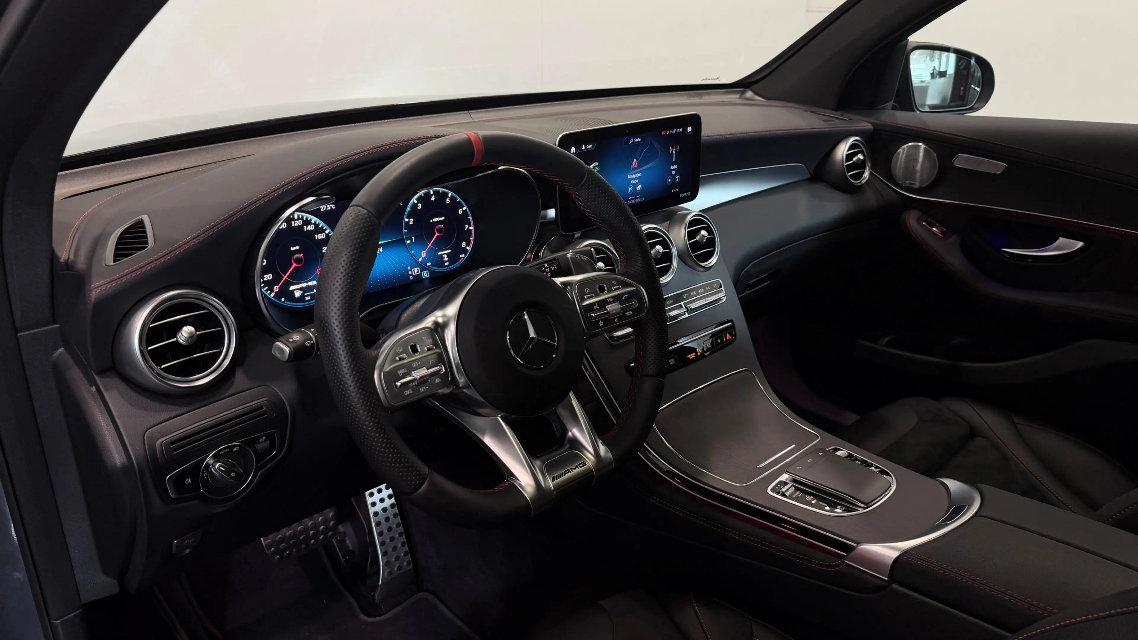 Mercedes-Benz GLC 43 AMG Schiebedach AHK Burmester Perf.Abgas — photo 10