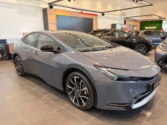 Toyota Prius 2.0 phev Lounge