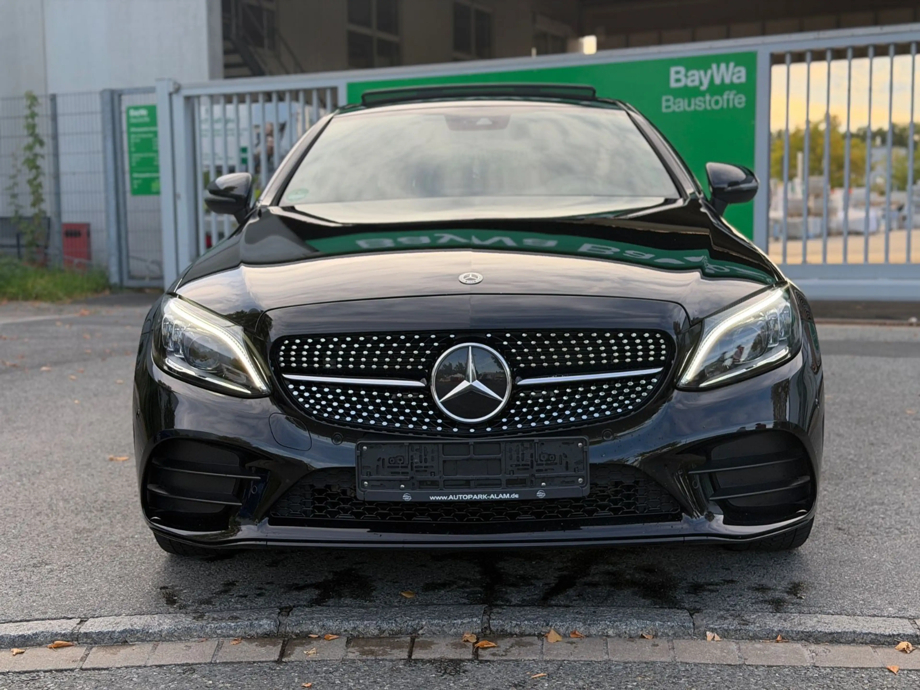 Mercedes-Benz C 200 C Coupe 4Matic AMGLINE*PANORAMA*Ambient* — photo 3