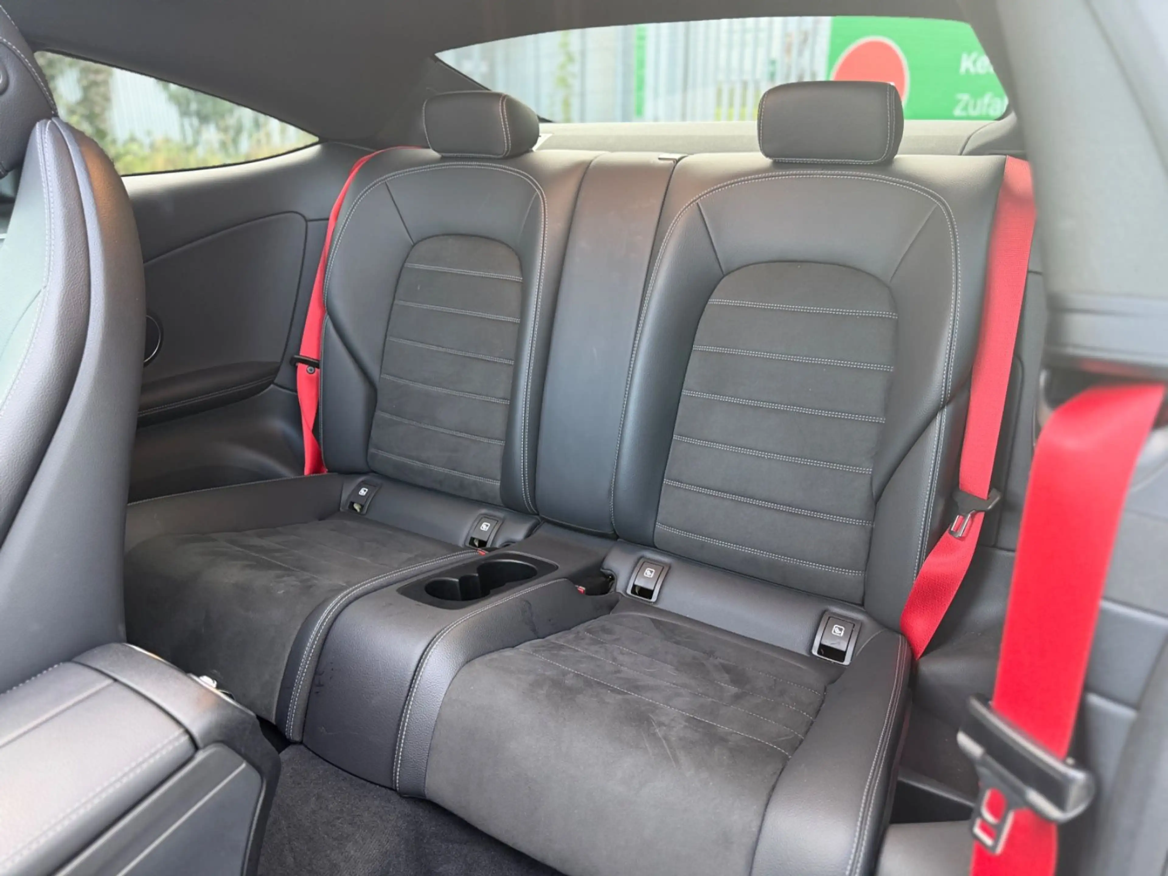 Mercedes-Benz C 200 C Coupe 4Matic AMGLINE*PANORAMA*Ambient* — photo 14
