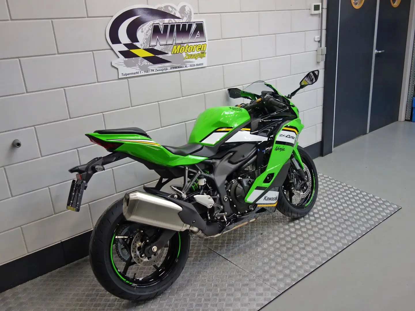 Kawasaki Ninja ZX-4RR Grün - 2
