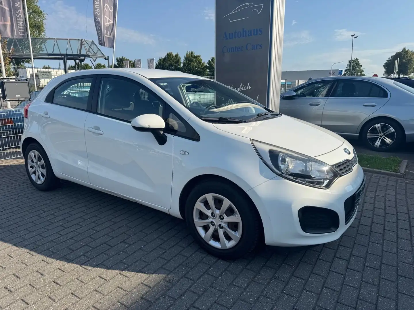 Kia Rio 1.2 Klima + Multifunktionslenkrad Blanco - 1