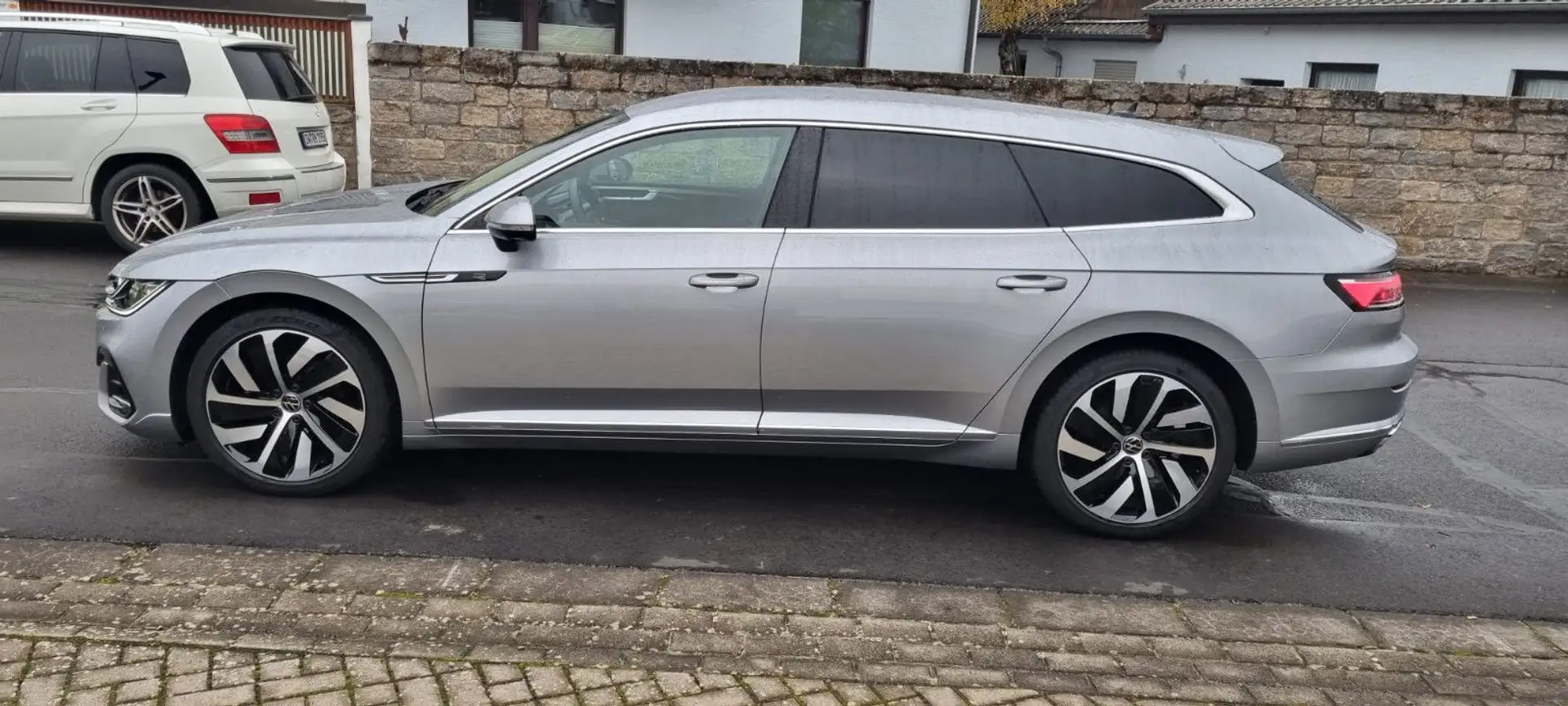 Volkswagen Arteon Shooting Brake R-Line eHybrid AHK schwenk Silber - 2