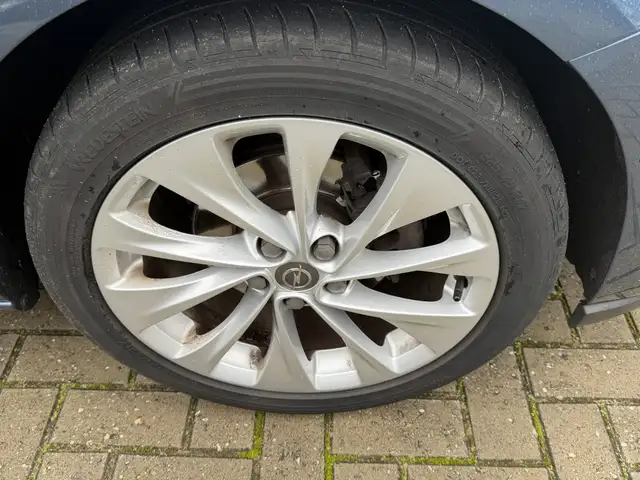 Opel Astra view 10