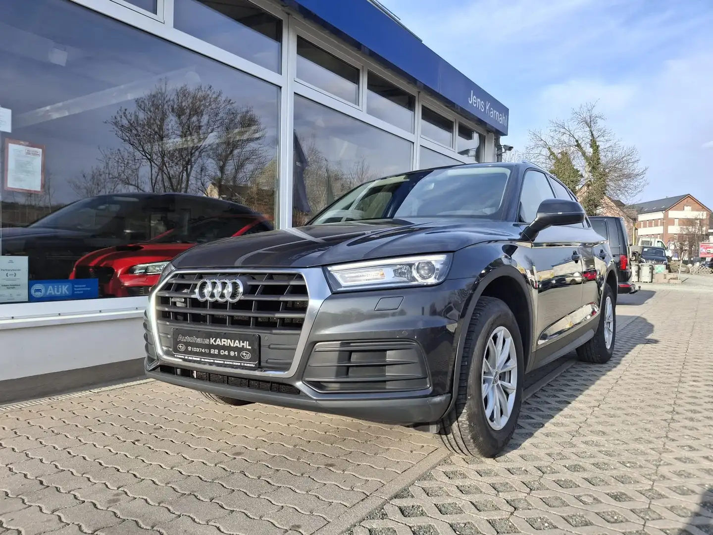 Audi Q5 2.0 TDI Quattro S Tronic Grau - 1
