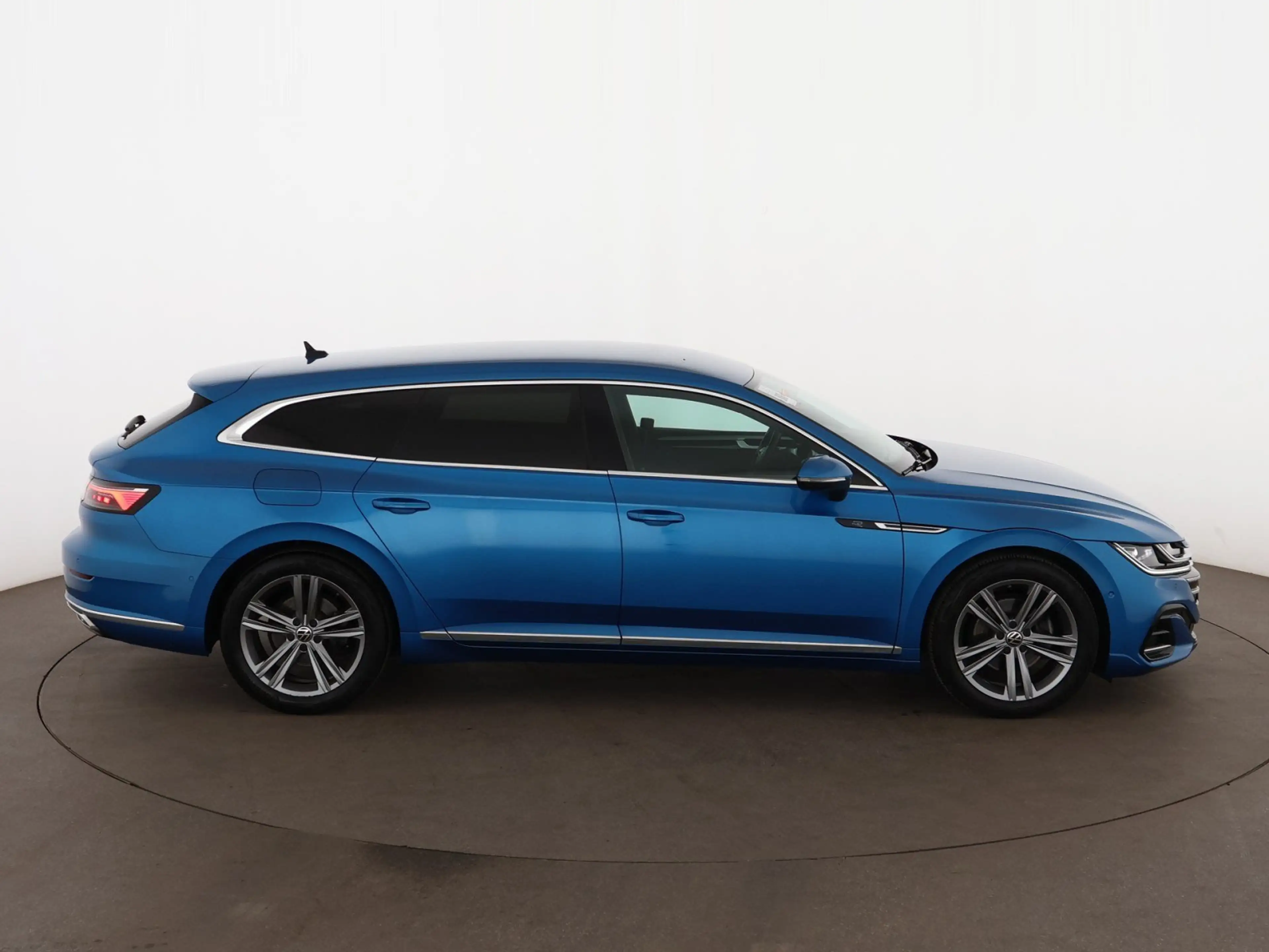 Volkswagen Arteon SB 2.0 TDI R-Line Aut LED 360-CAM AHK NAVI — photo 10