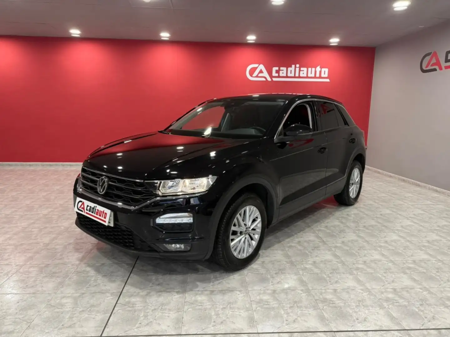 Volkswagen T-Roc 1.0 TSI Advance 81kW Noir - 1