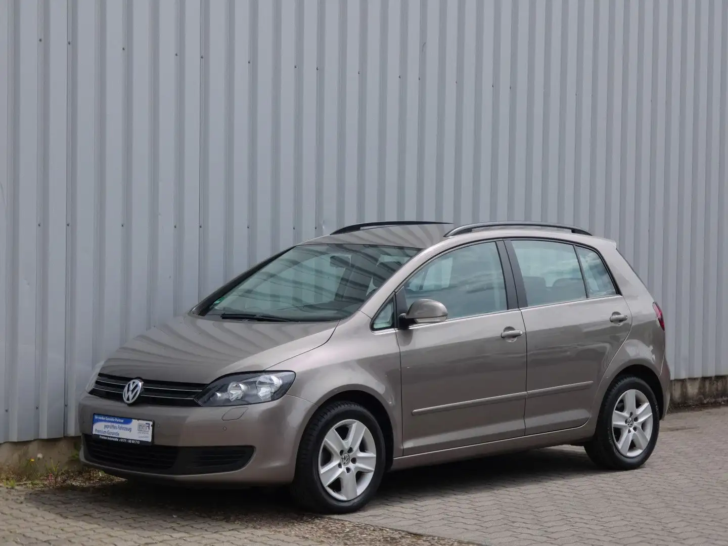 Volkswagen Golf Plus VI Comfortline-1.Hand-Klima-Navi-PDC Braun - 2