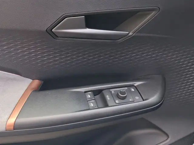 Cupra Born view 8