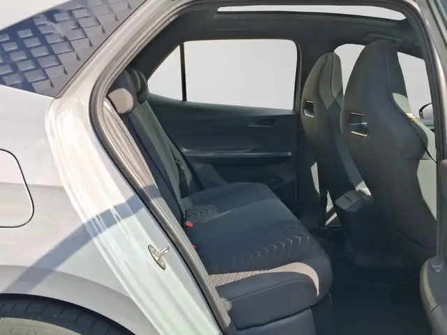 Cupra Born view 6