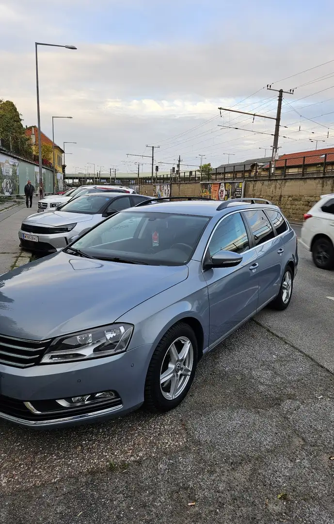 Volkswagen Passat Comfortline BMT 2,0 TDI DSG Blau - 1