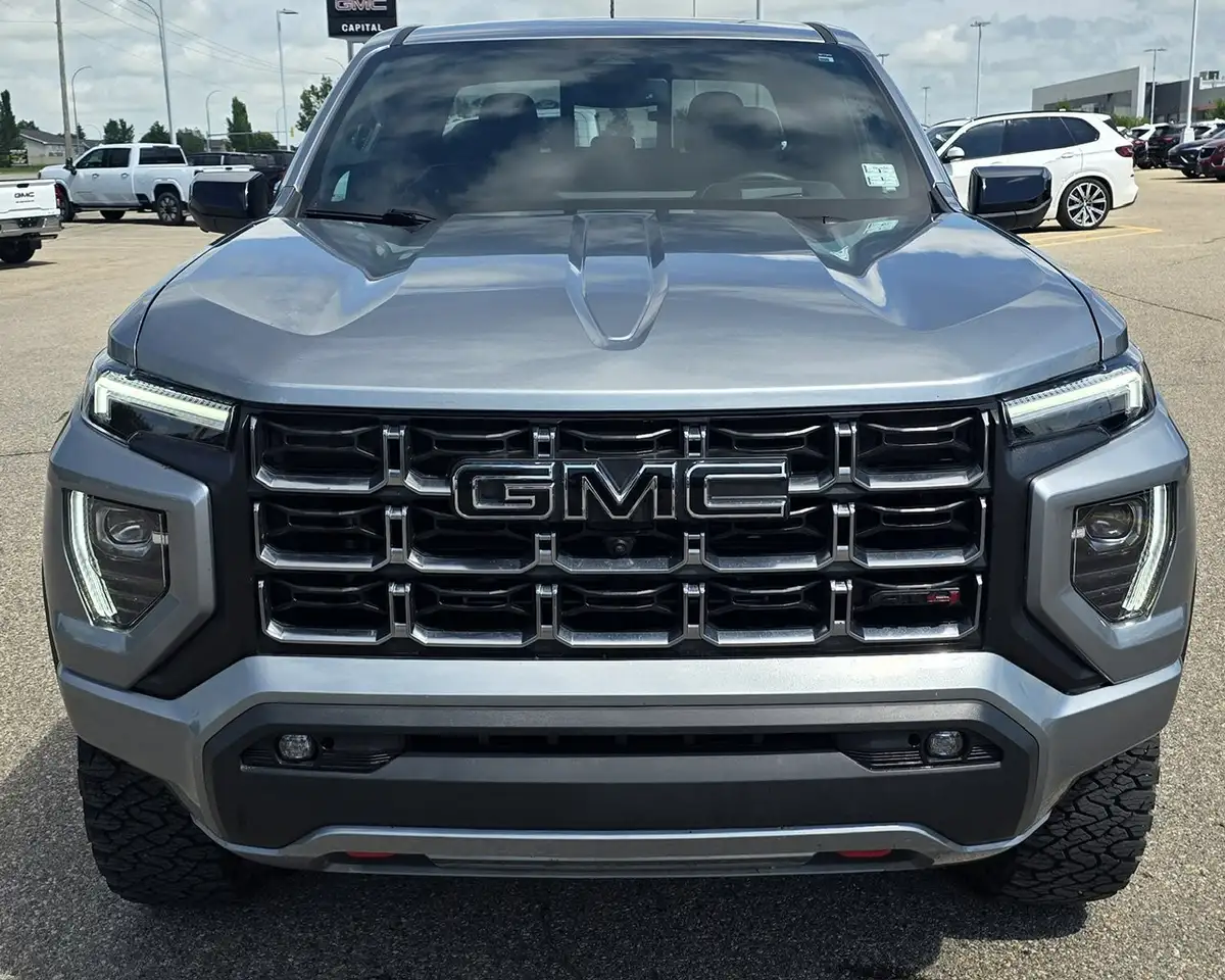 GMC Canyon снимка GMC Canyon