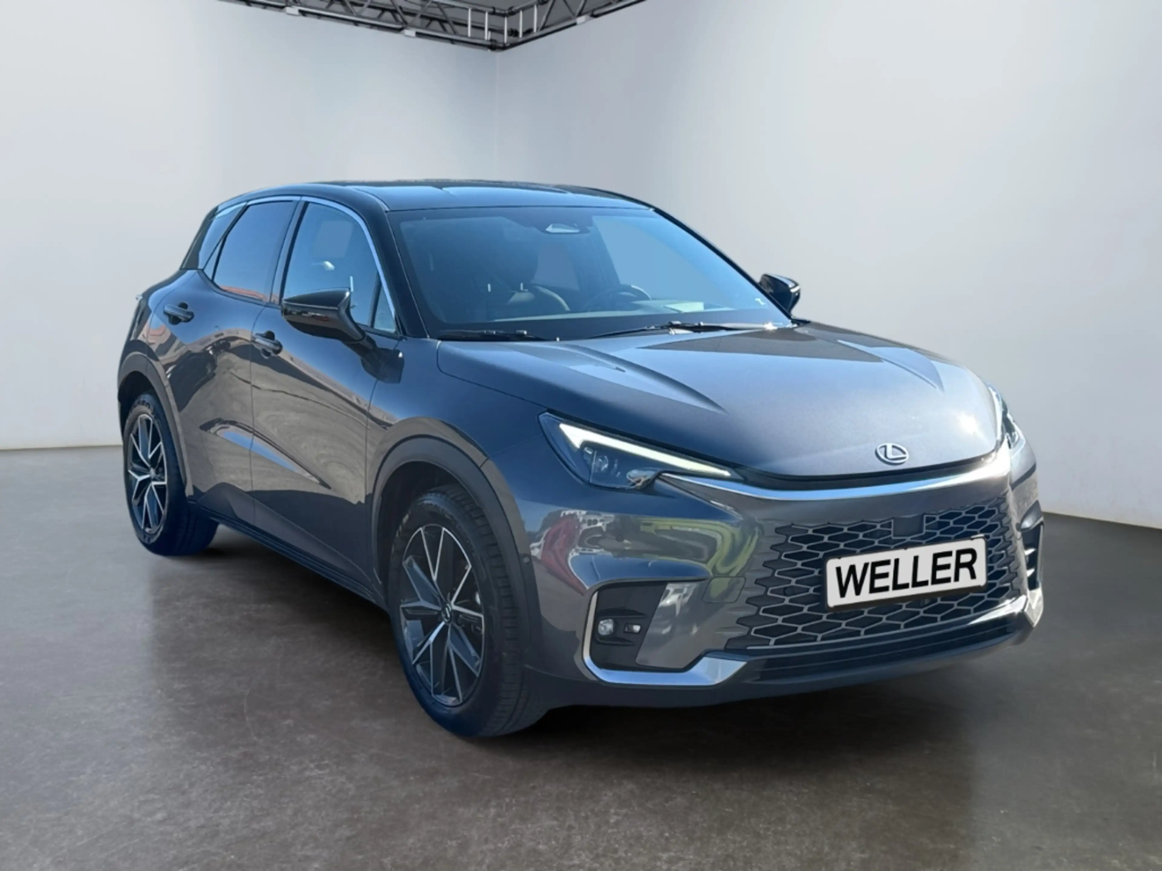 Lexus LBX FWD Cool *LED*ACC*Leder*360°*HUD*Memory*SHZ* — photo 3