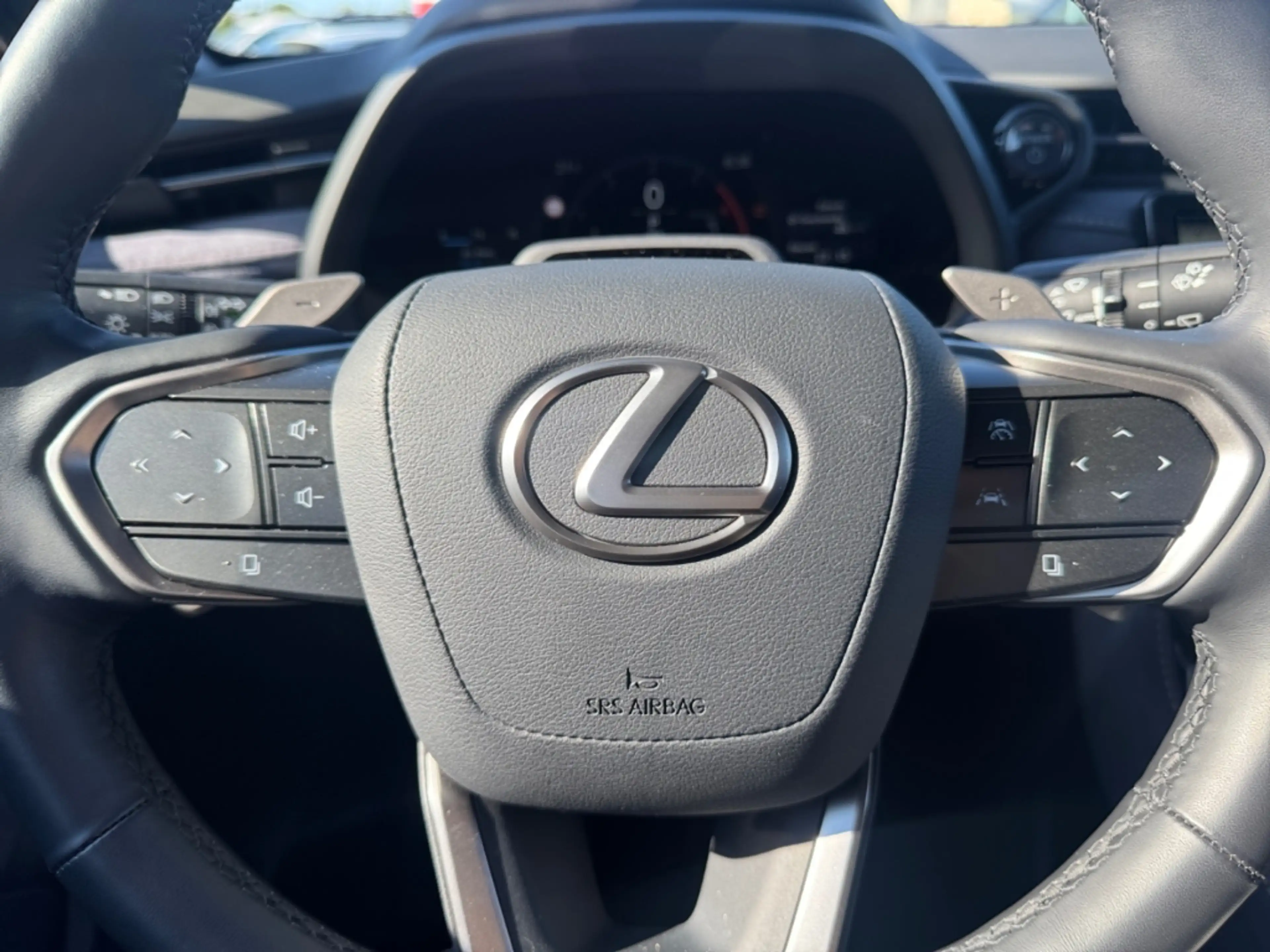 Lexus LBX FWD Cool *LED*ACC*Leder*360°*HUD*Memory*SHZ* — photo 13