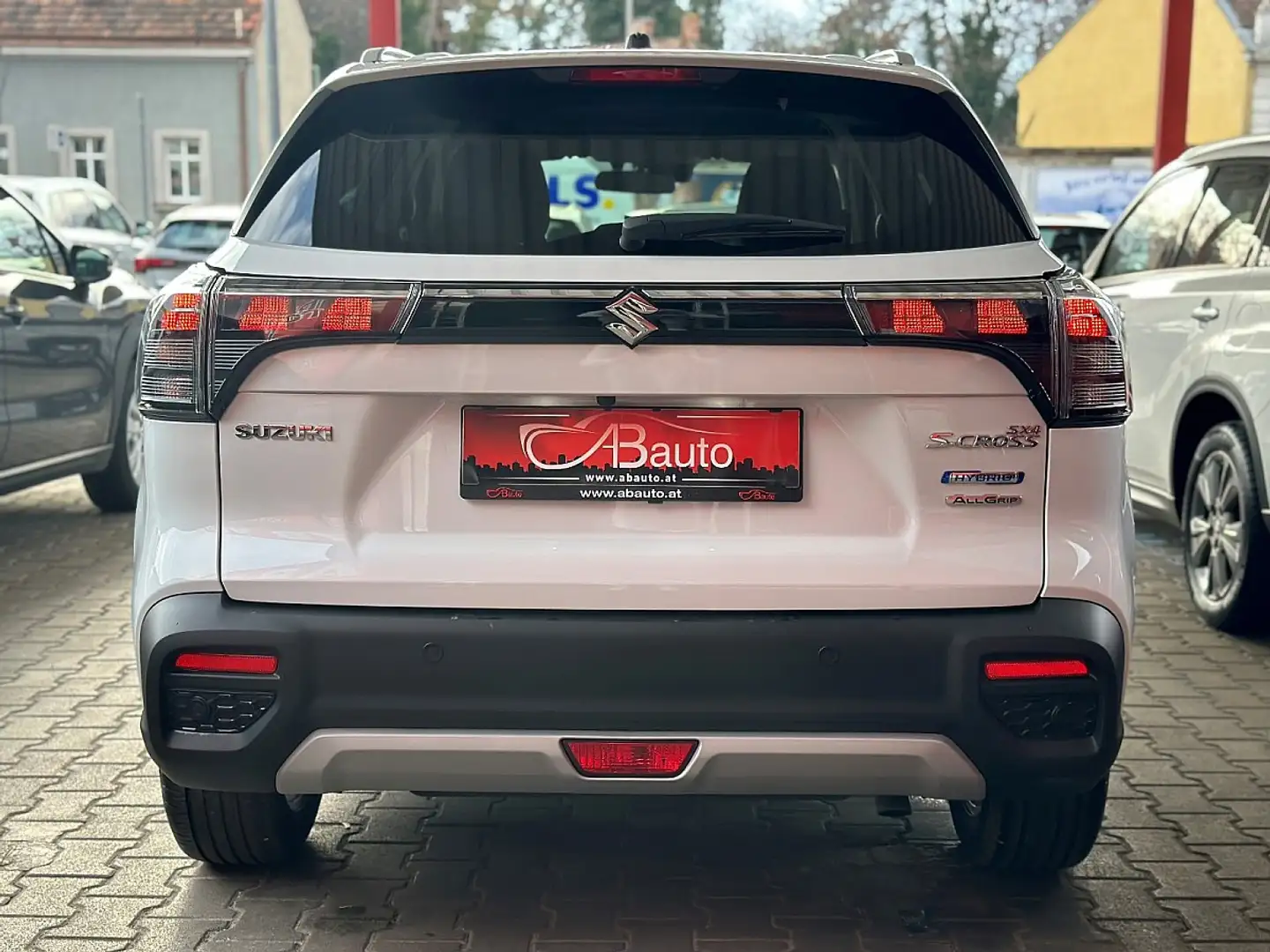 Suzuki S-Cross 1,4 Hybrid ALLGRIP flash TAGESZULASSUNG Weiß - 2