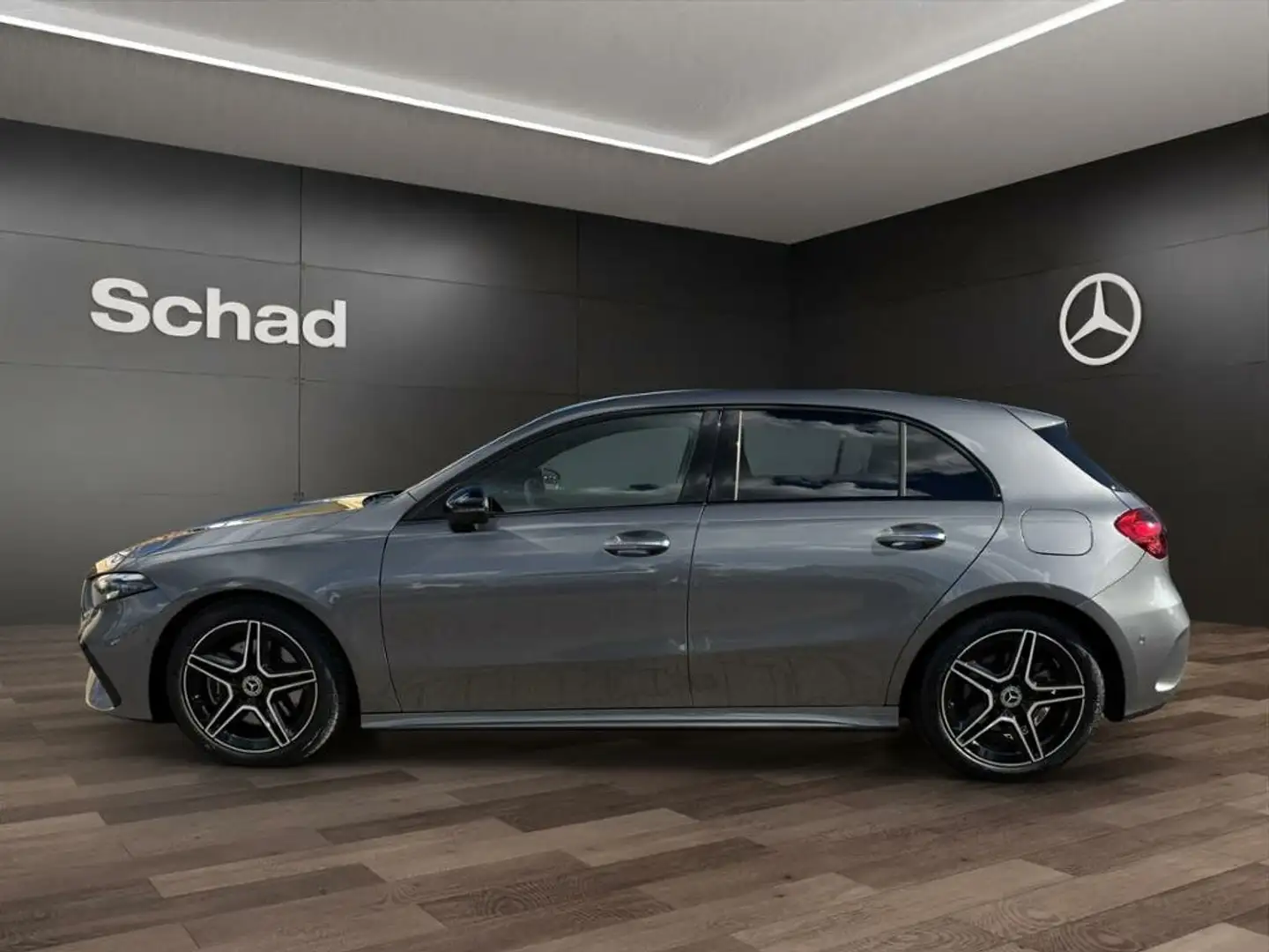 Mercedes-Benz A 220 A 220 4M AMG+KAM+MBEAM LED+ASSIST+CARPLAY+SOUND+ Gris - 2