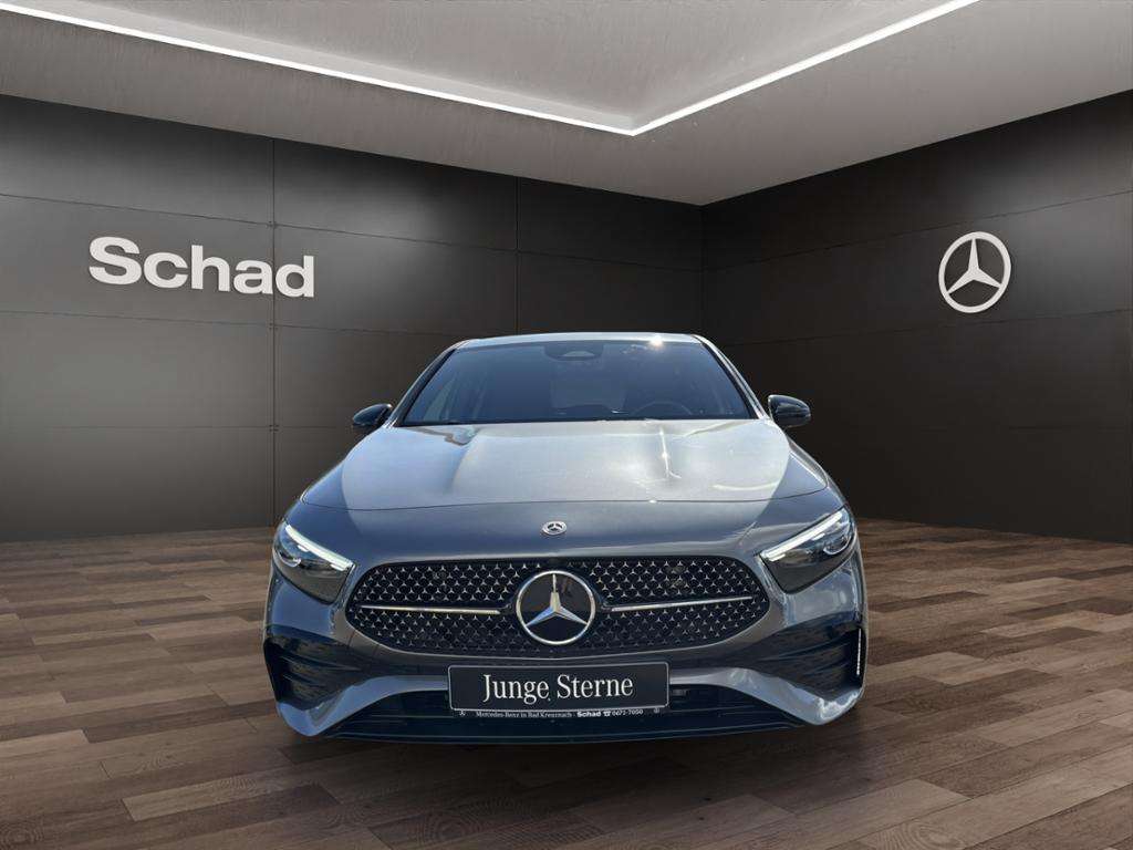 Mercedes-Benz A 220