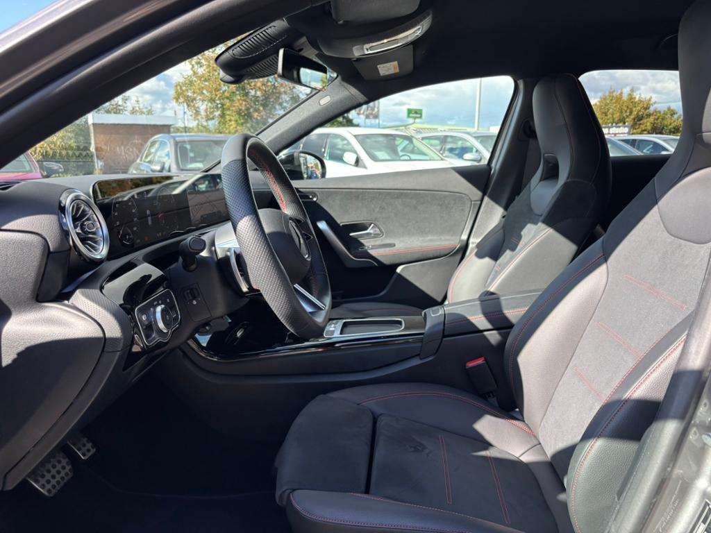 Mercedes-Benz A 220