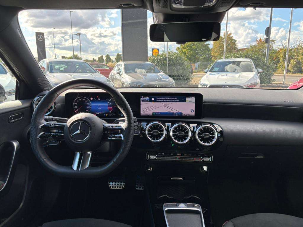 Mercedes-Benz A 220