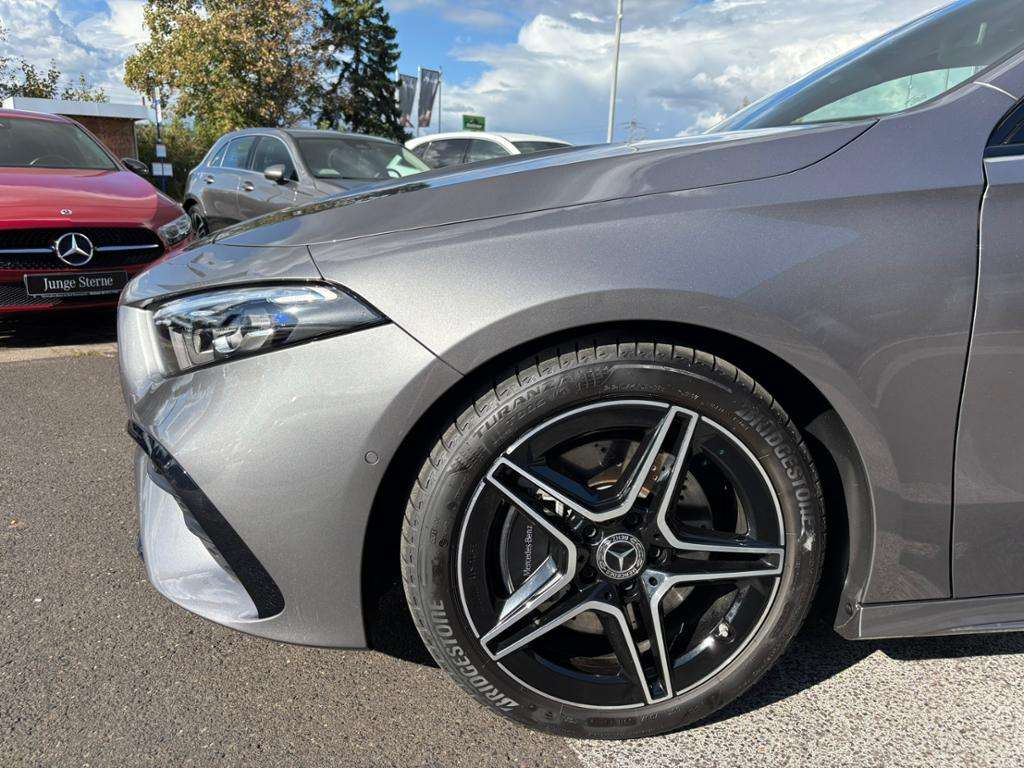 Mercedes-Benz A 220