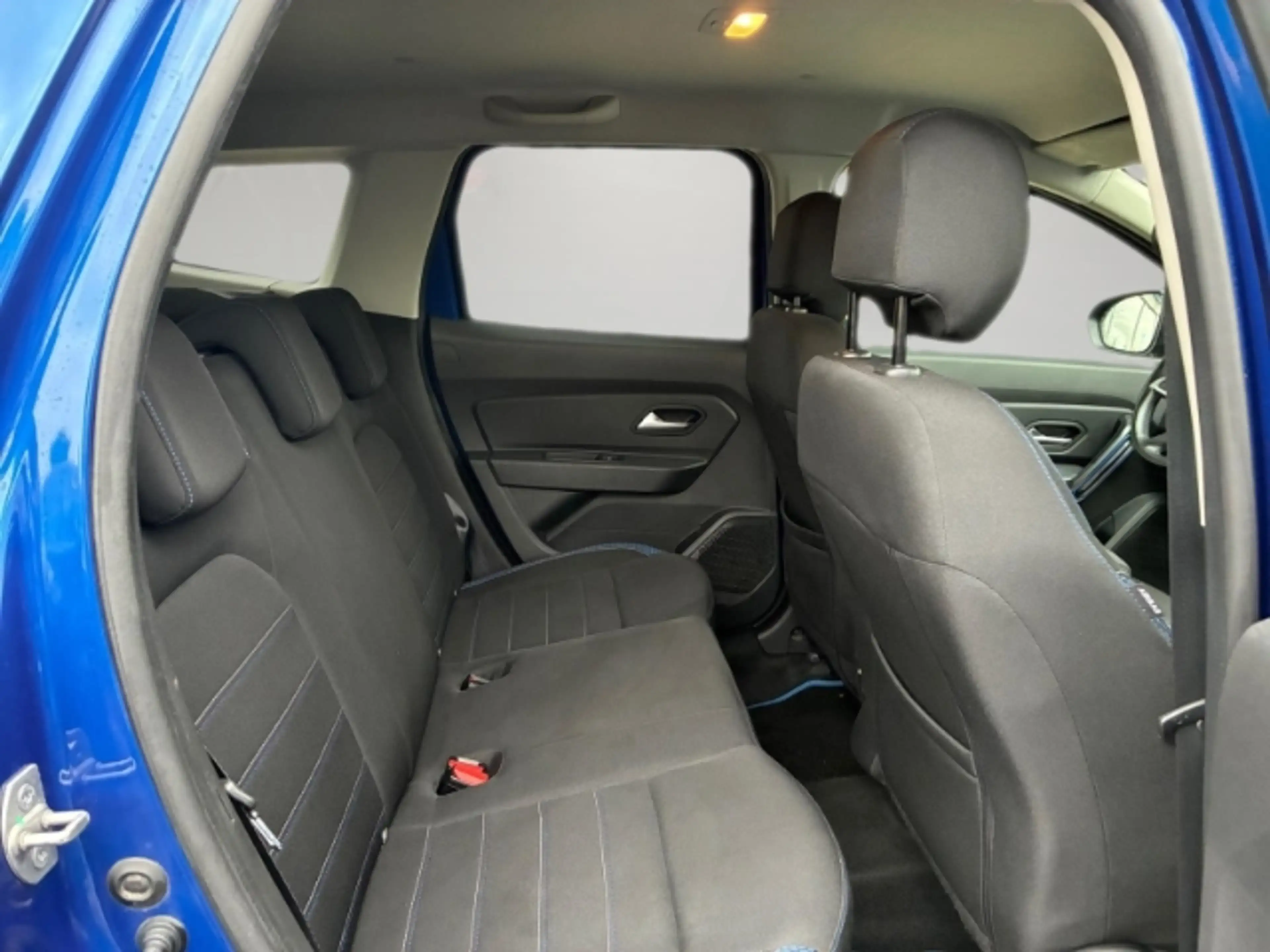 Dacia Duster II Celebration Sitzheizung/Rückfahrkamera/Navi/PDC — photo 13