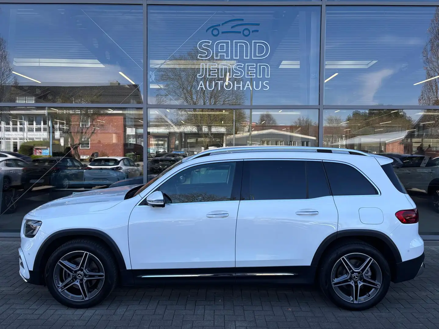 Mercedes-Benz GLB 200 d 4M AMG Line Adv Plus AHK Standh 7-Sitz Alb - 2