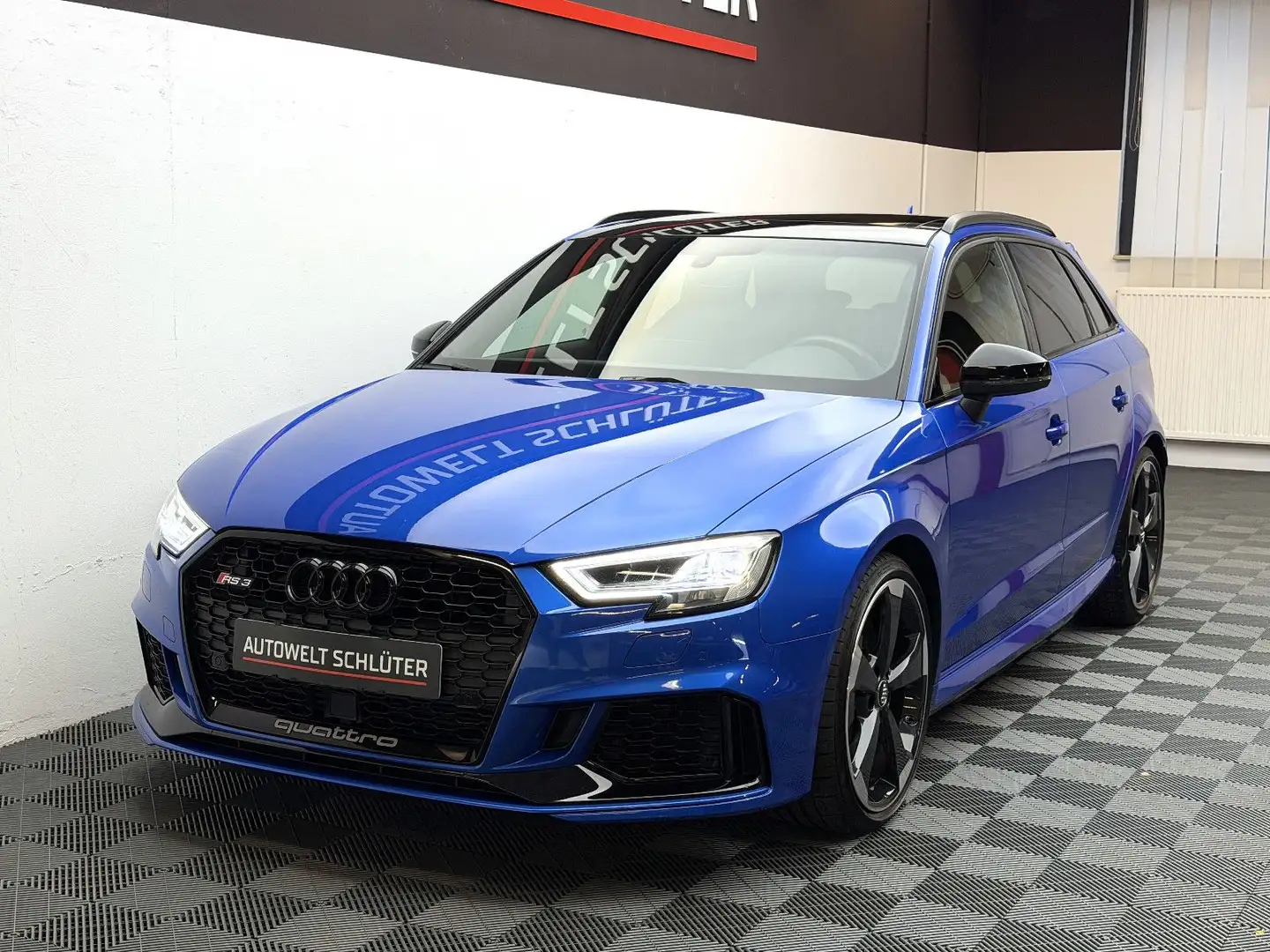 Audi RS3 Sportback quattro *Schale*B&O*Navi*KAM*Pano* Bleu - 1