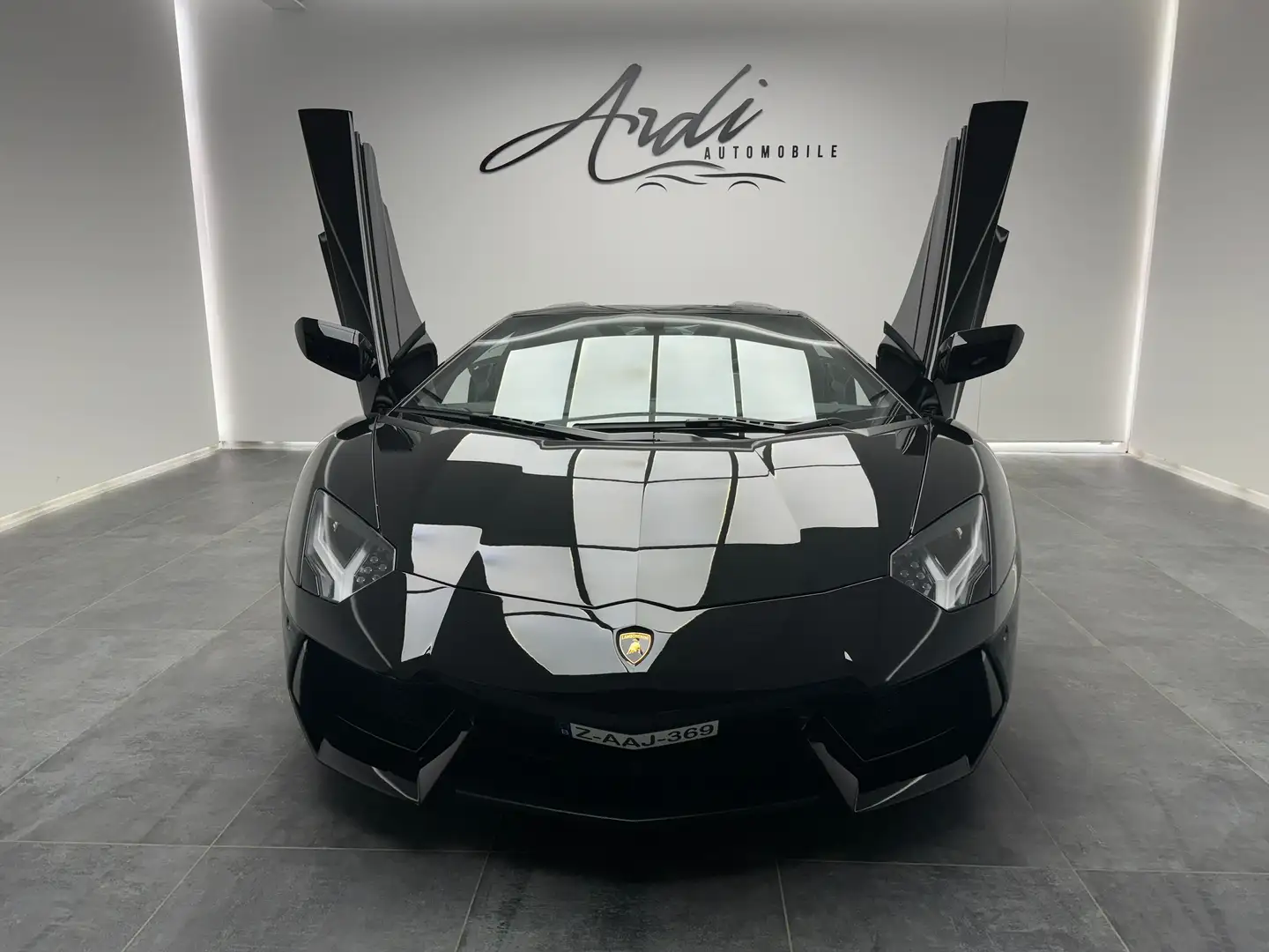 Lamborghini Aventador 6.5i V12 LP700-4*CARBON*LIFT*CAMERA AR*GPS*XENON* Fekete - 2