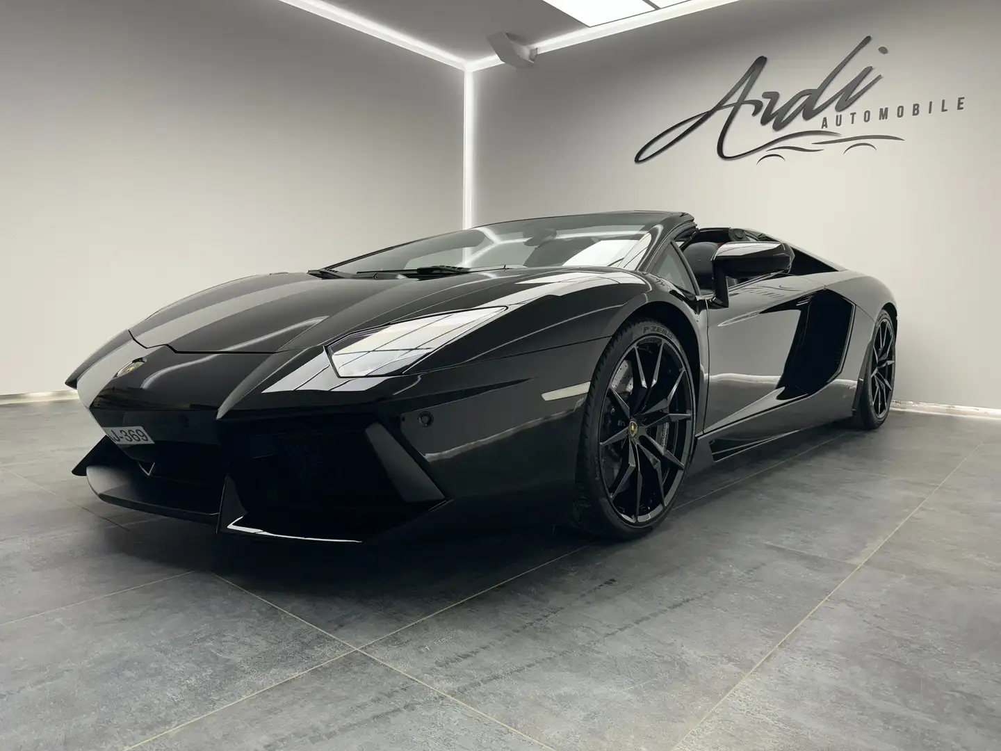 Lamborghini Aventador 6.5i V12 LP700-4*CARBON*LIFT*CAMERA AR*GPS*XENON* Fekete - 1