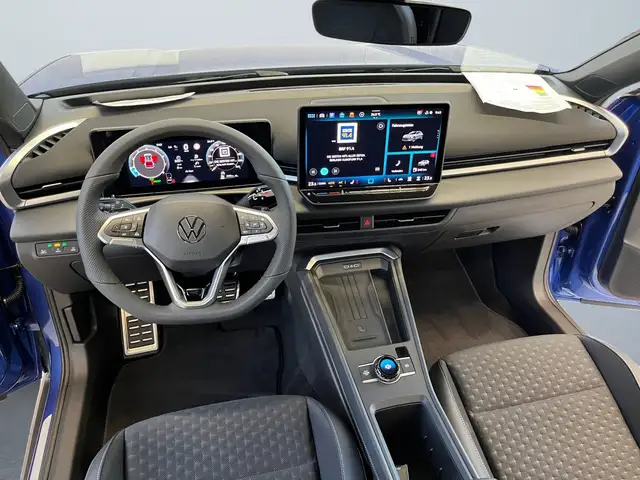 Volkswagen T-Roc view 8
