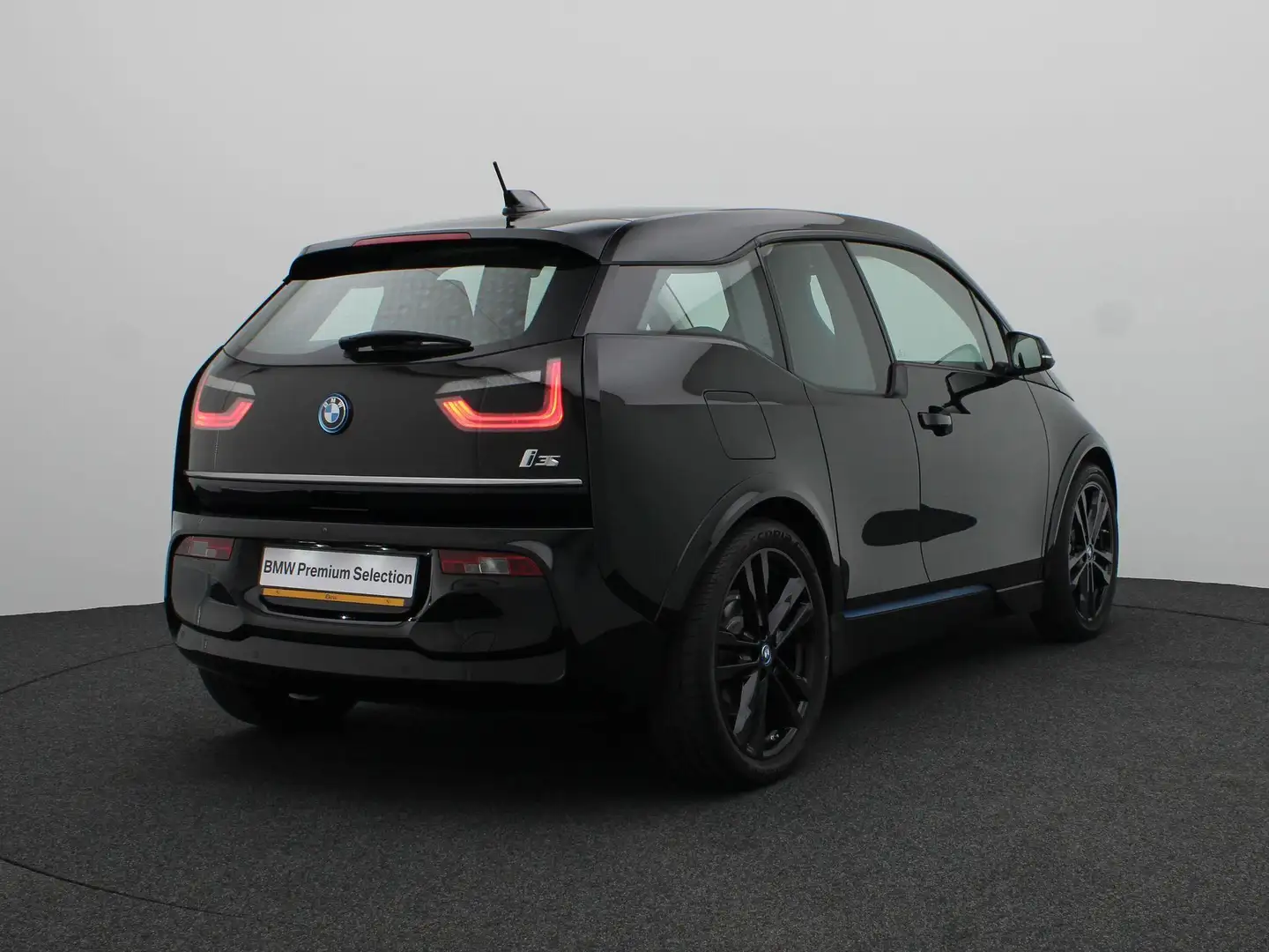 BMW i3 S 120Ah Warmtepomp | Navigatiesysteem | DC-snellad Noir - 2