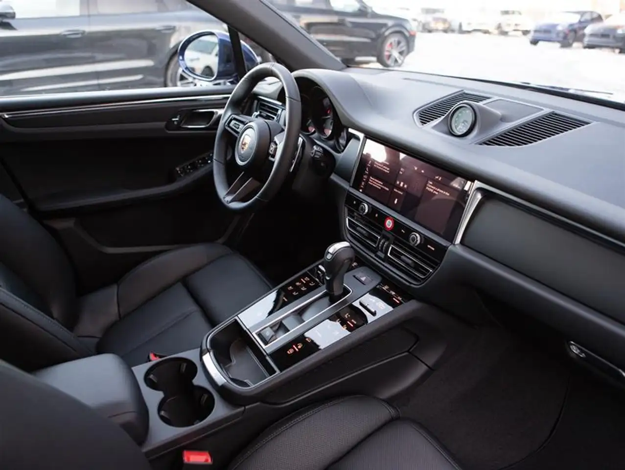 Porsche Macan снимка Porsche Macan