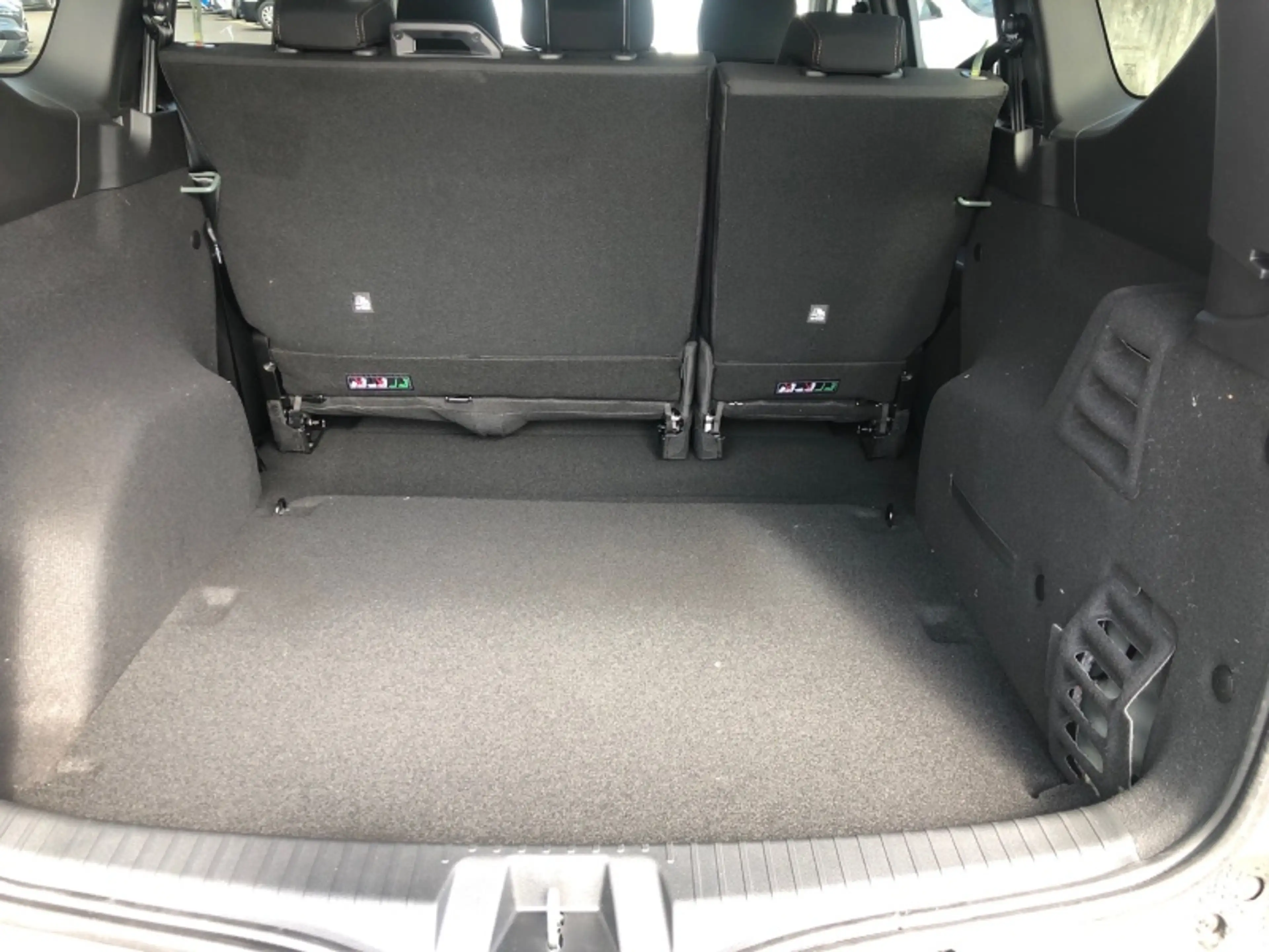 Dacia Jogger JOGGER Extreme TCe 110 PF 5-sitzig — photo 8