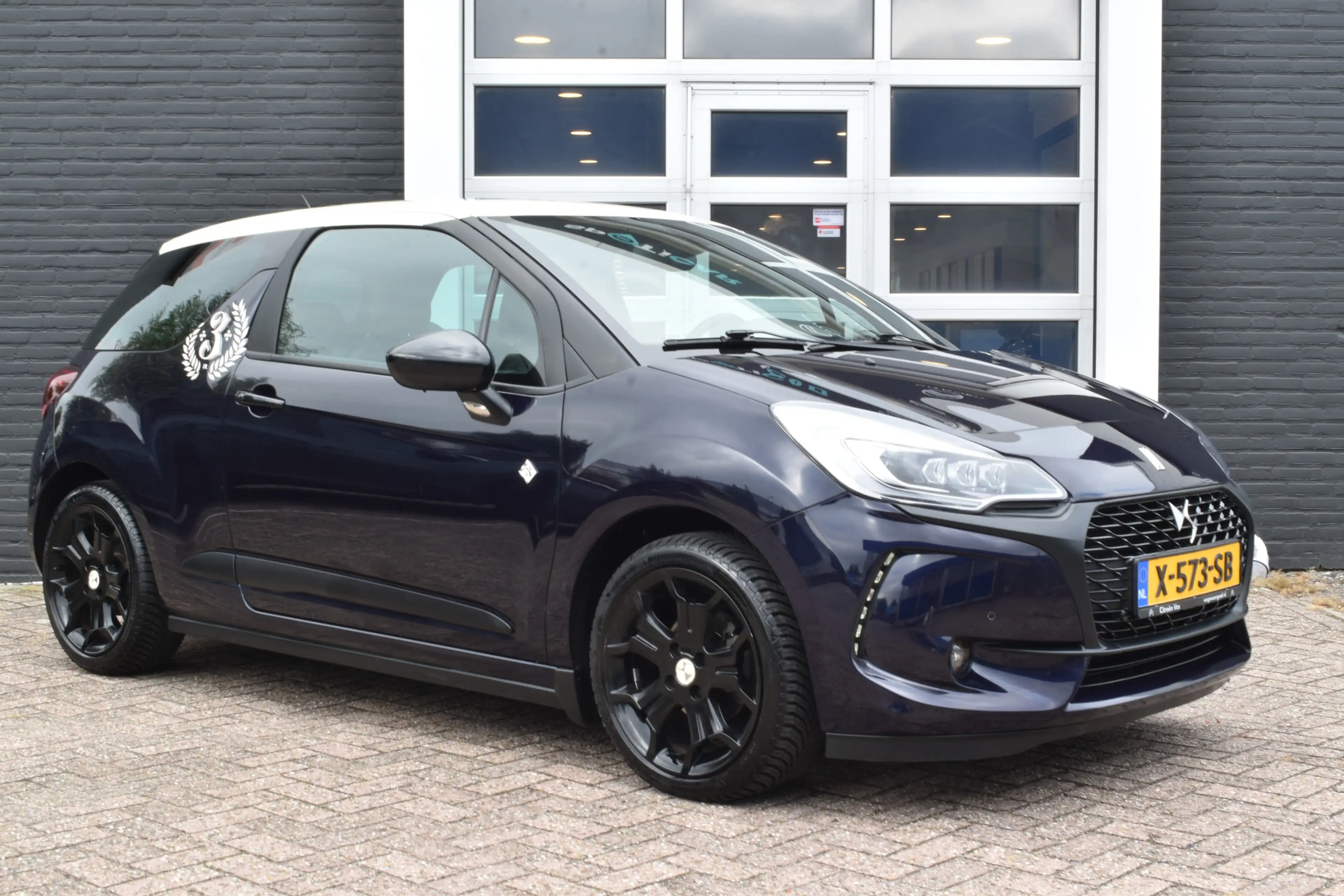 DS Automobiles DS 3 PureTech 110 Café Racer Leder | Navigatie | Airco — photo 8