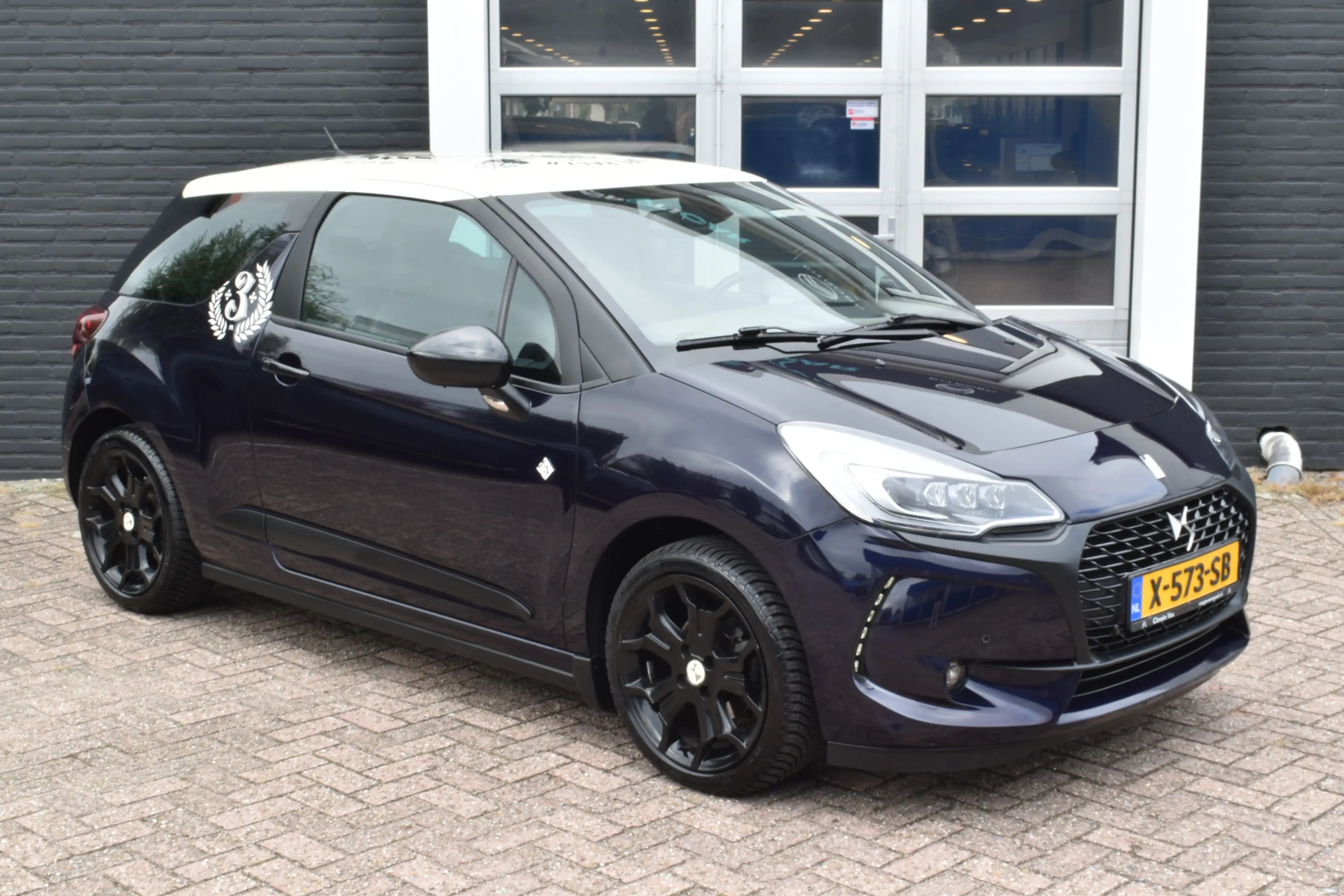 DS Automobiles DS 3 PureTech 110 Café Racer Leder | Navigatie | Airco — photo 6