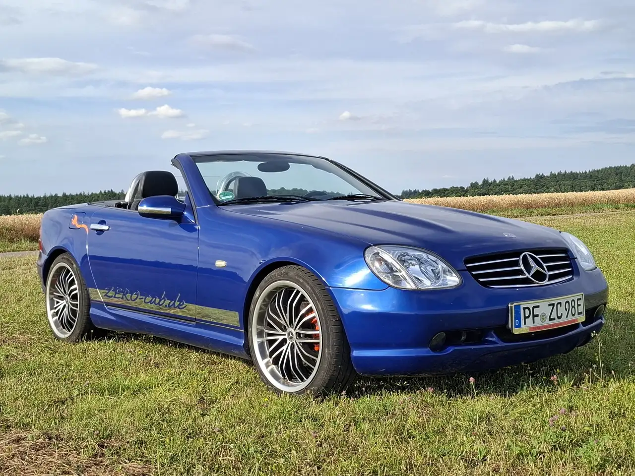 Mercedes-Benz SLK AMG Elektro-Cabrio, moderner offener e-Klassiker, foto 3