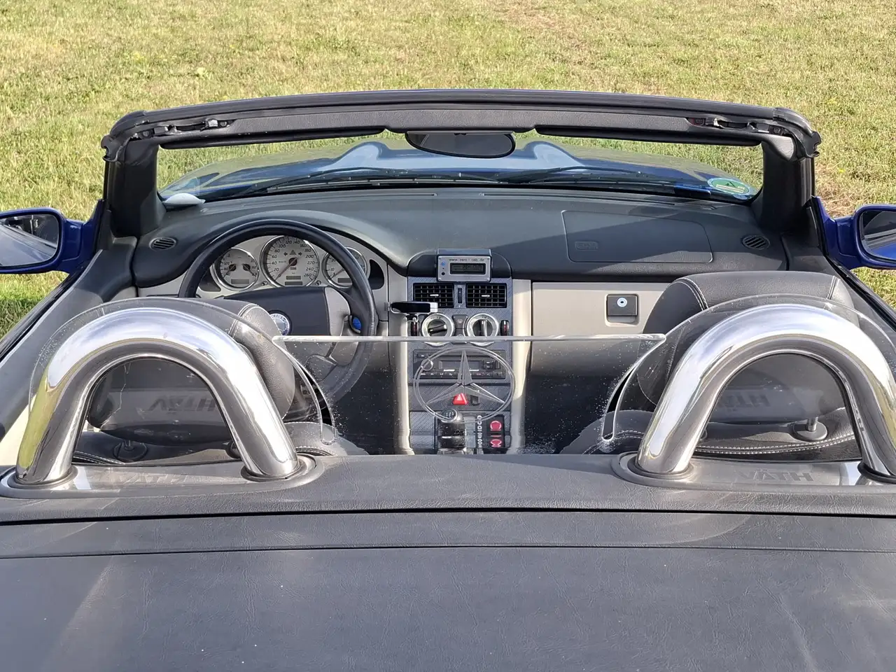 Mercedes-Benz SLK AMG Elektro-Cabrio, moderner offener e-Klassiker, foto 9