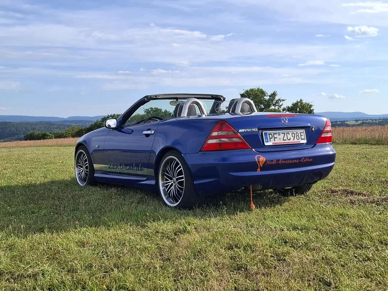 Mercedes-Benz SLK AMG Elektro-Cabrio, moderner offener e-Klassiker, foto 6