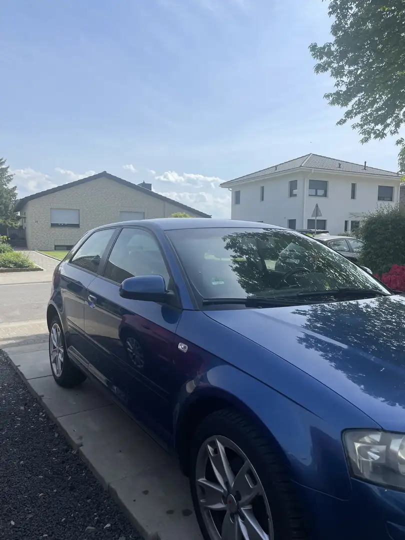 Audi A3 1.9 TDI Ambiente Blau - 2
