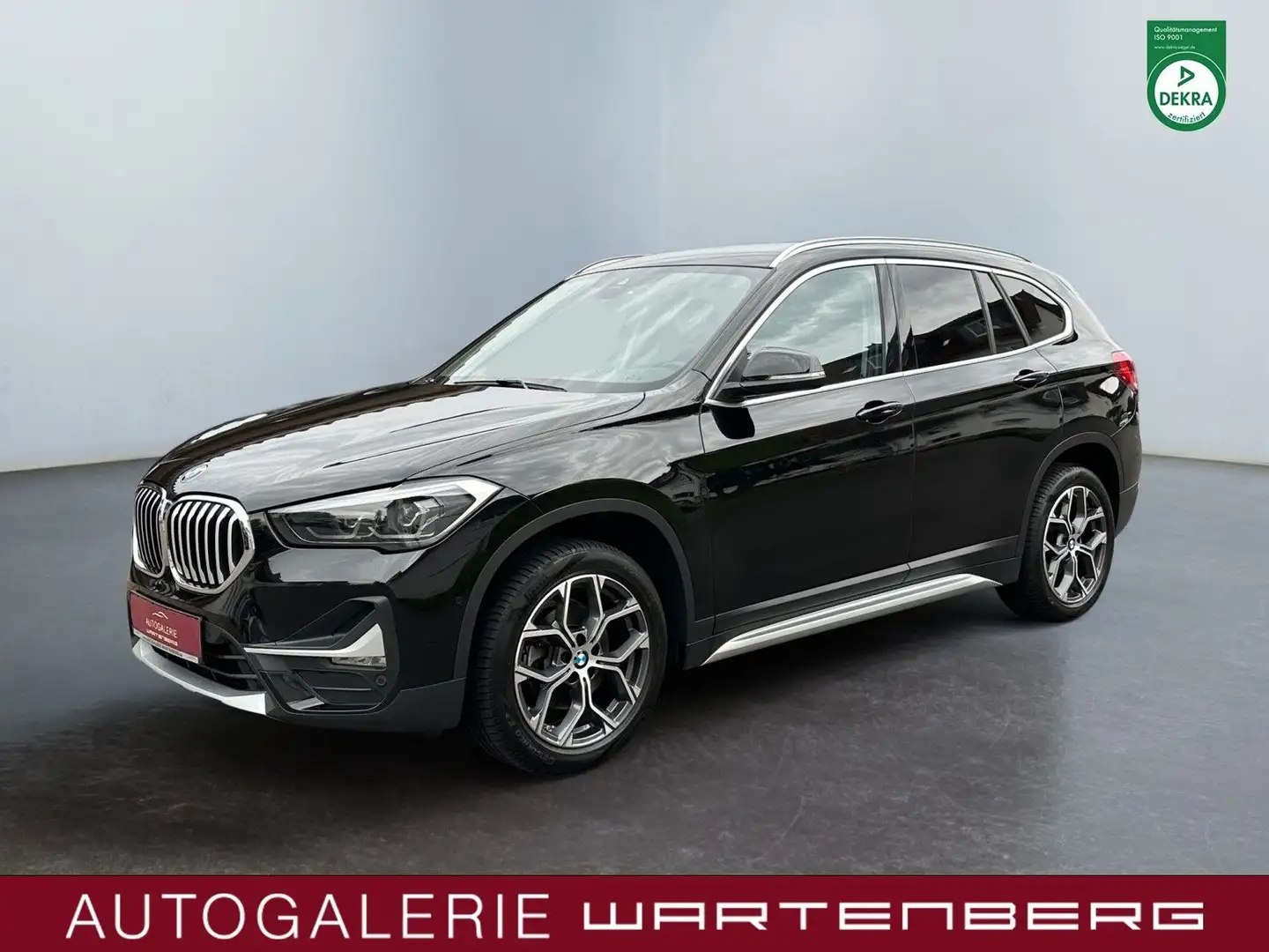 BMW X1 sDrive 18d xLine/LICHTPAKET/LED/NAVI/"18"ZOLL Schwarz - 1
