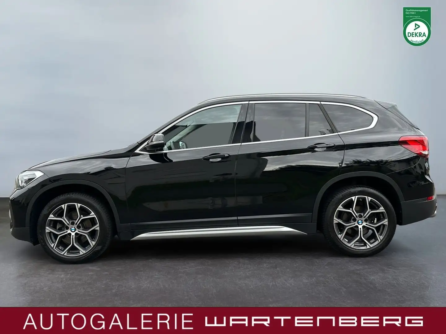 BMW X1 sDrive 18d xLine/LICHTPAKET/LED/NAVI/"18"ZOLL Schwarz - 2