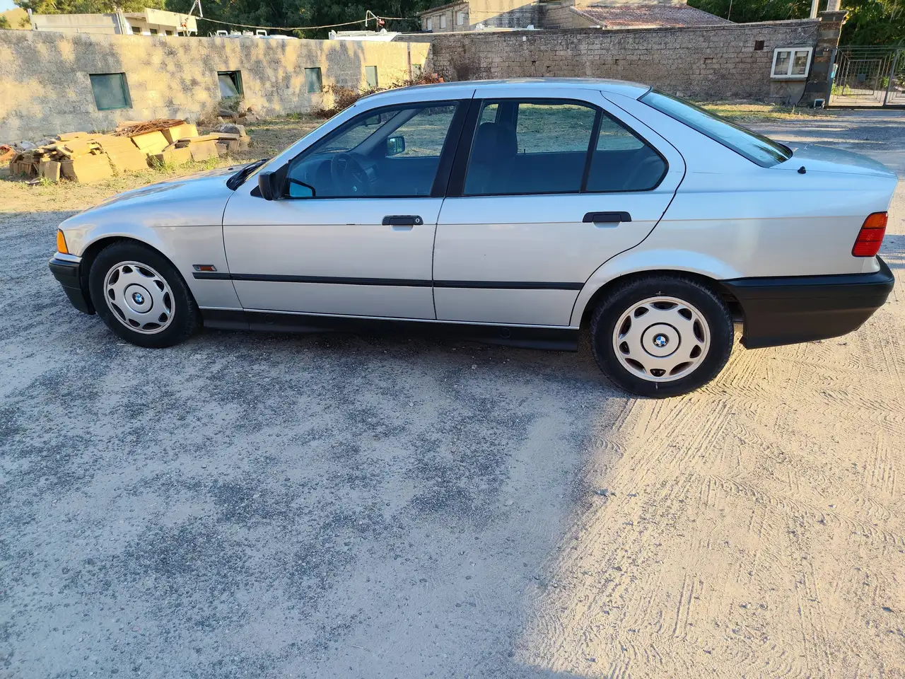 BMW 318i cat., foto 5