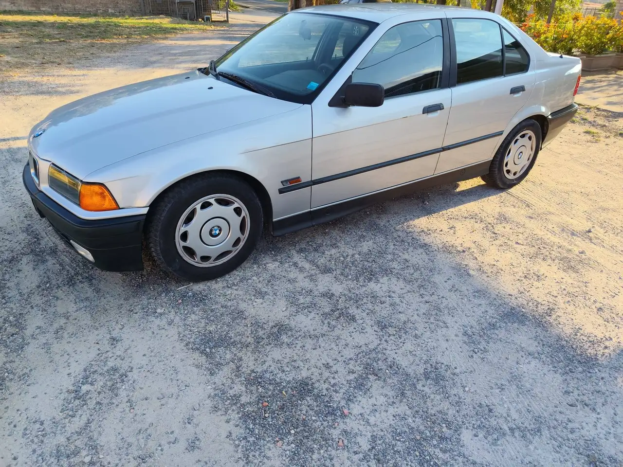 BMW 318i cat., foto 1