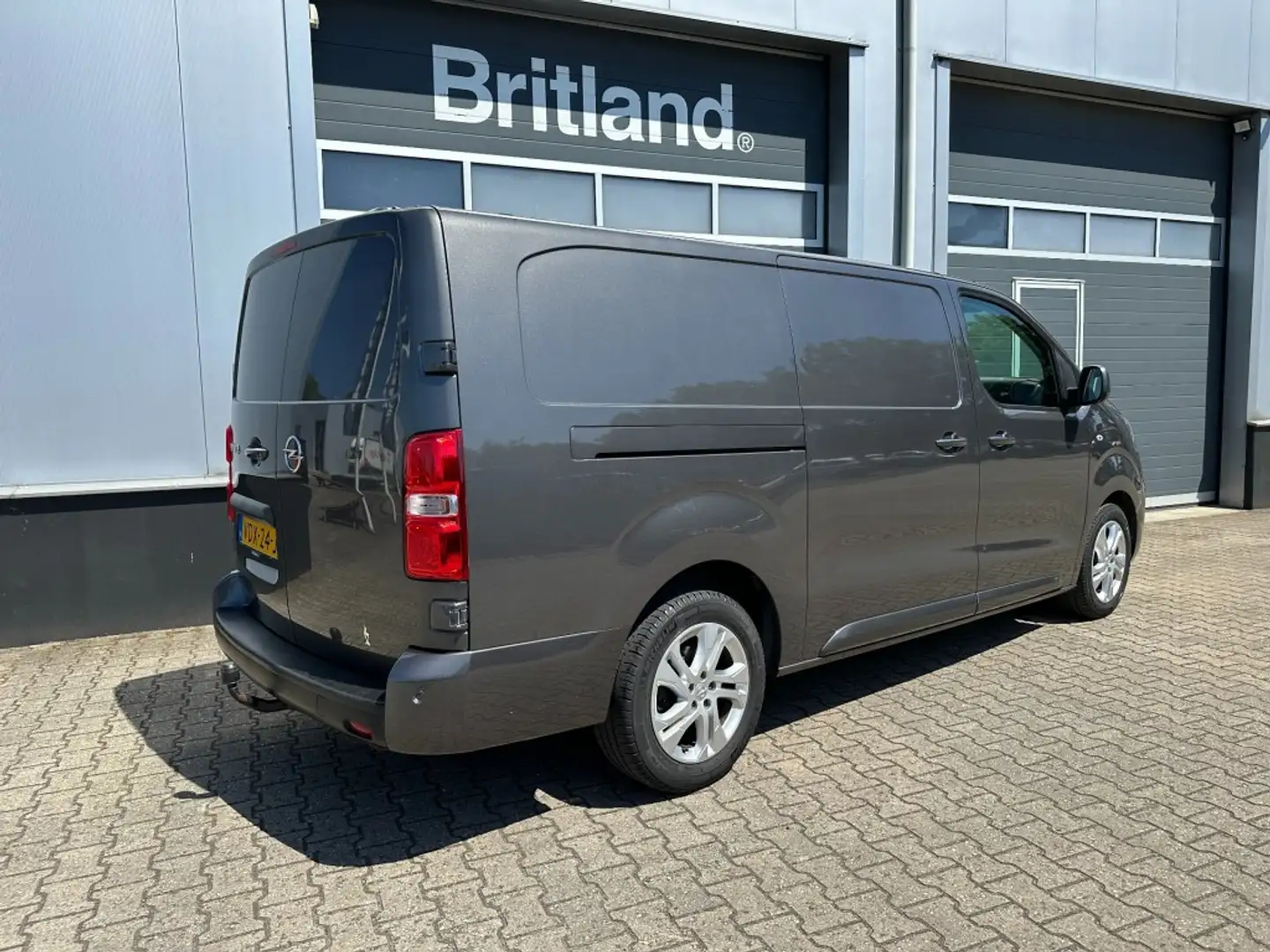 Opel Vivaro 2.0 CDTI 150pk bj2020 Innovation L3H1 *Led *Airco Grigio - 2