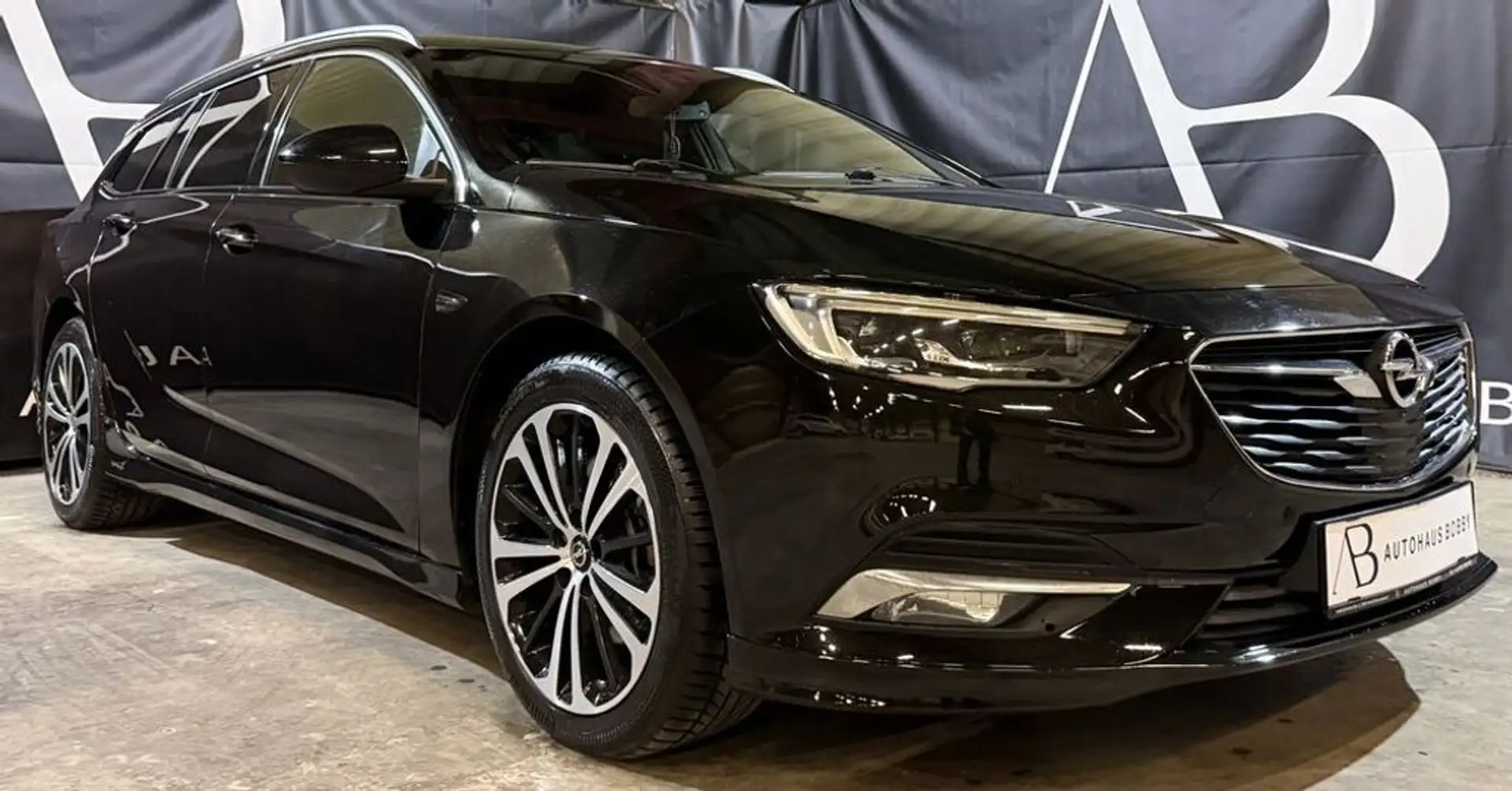 Opel Insignia Exclusive 4x4 2.Besitz Schwarz - 1