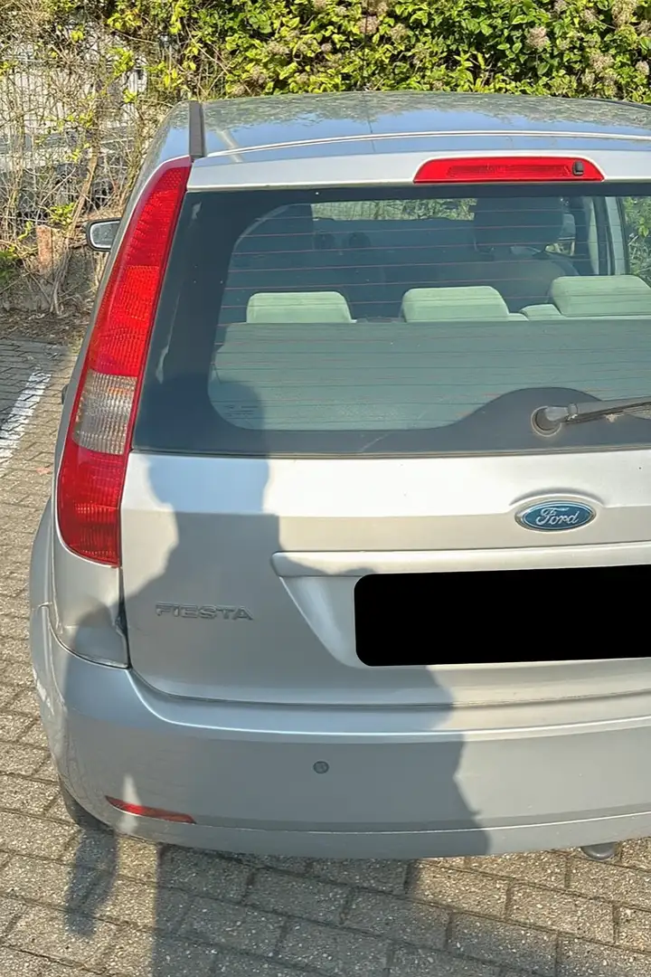 Ford Fiesta 1.4 Ghia - 2